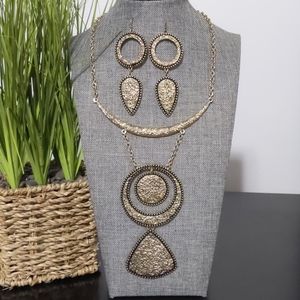 Erica Lyons Necklace & Earring Set
